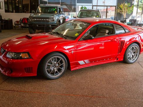 Used 2001 Ford Mustang GT RWD image 5