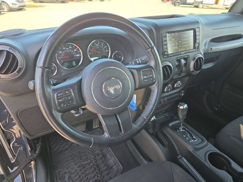 Used 2017 Jeep Wrangler Sport w/ Quick Order Package 24S AWD/4WD image 11
