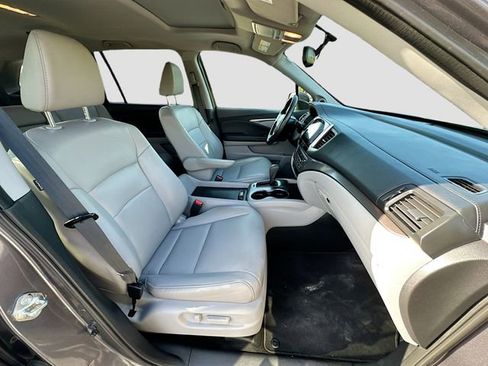Used 2018 Honda Pilot EX-L image 29