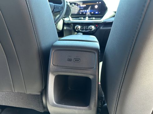 Used 2024 Chevrolet Trax RS w/ Driver Confidence Package image 28