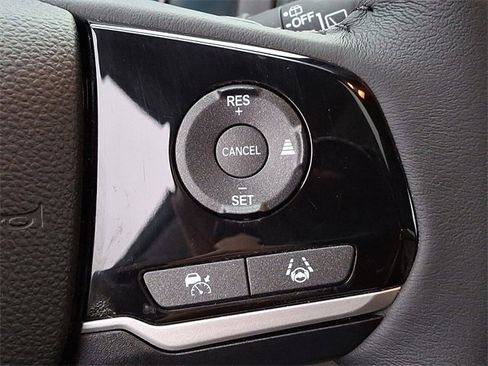 Used 2023 Honda Odyssey Touring image 25