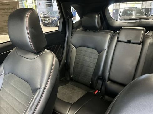 Used 2021 Ford Edge ST-Line AWD/4WD image 5