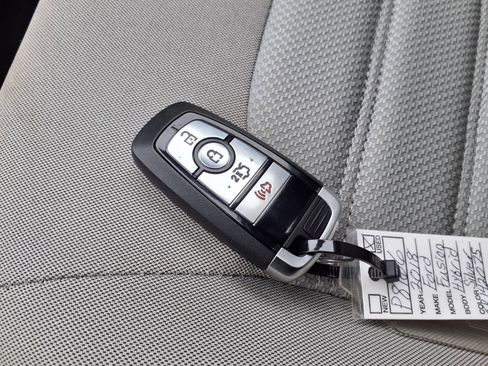 Used 2018 Ford Fusion S image 15
