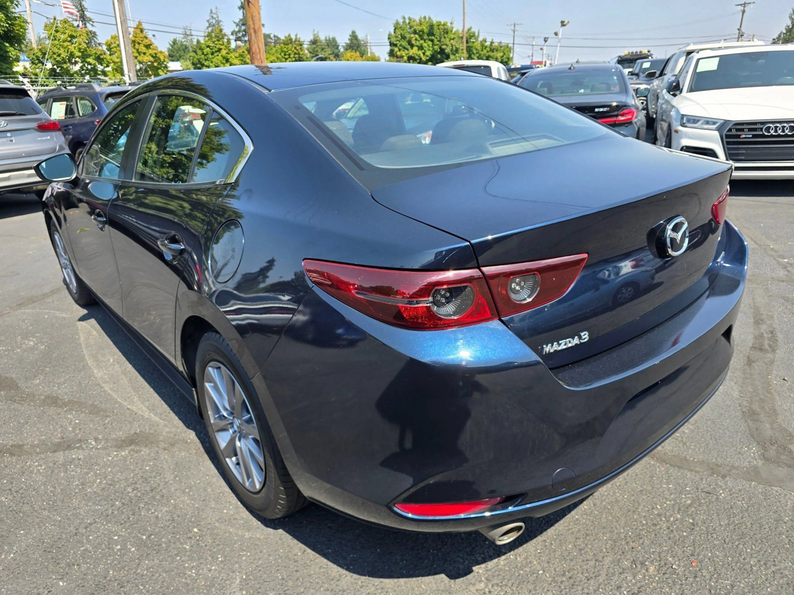Used 2021 MAZDA MAZDA3 s FWD image 3