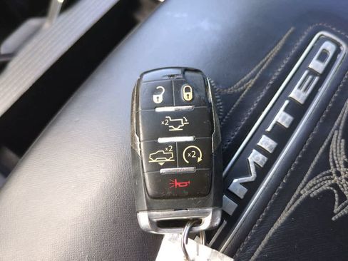 Used 2020 RAM 1500 Limited w/ Body Color Bumper Group AWD/4WD image 29