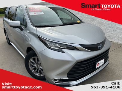 Certified 2023 Toyota Sienna XLE
