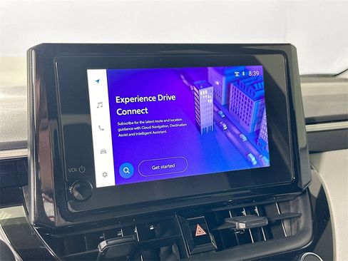 Used 2025 Toyota Corolla SE image 25