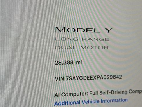 Used 2023 Tesla Model Y Long Range AWD/4WD image 30