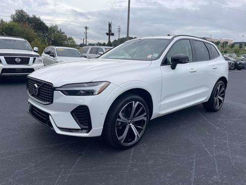 Certified 2024 Volvo XC60 B5 Ultimate w/ Protection Package Premier AWD/4WD image 3