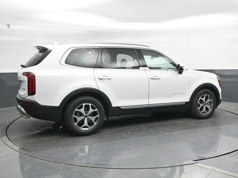 Used 2020 Kia Telluride EX FWD image 3
