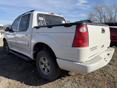 Used 2005 Ford Explorer Sport Trac XLS image 3