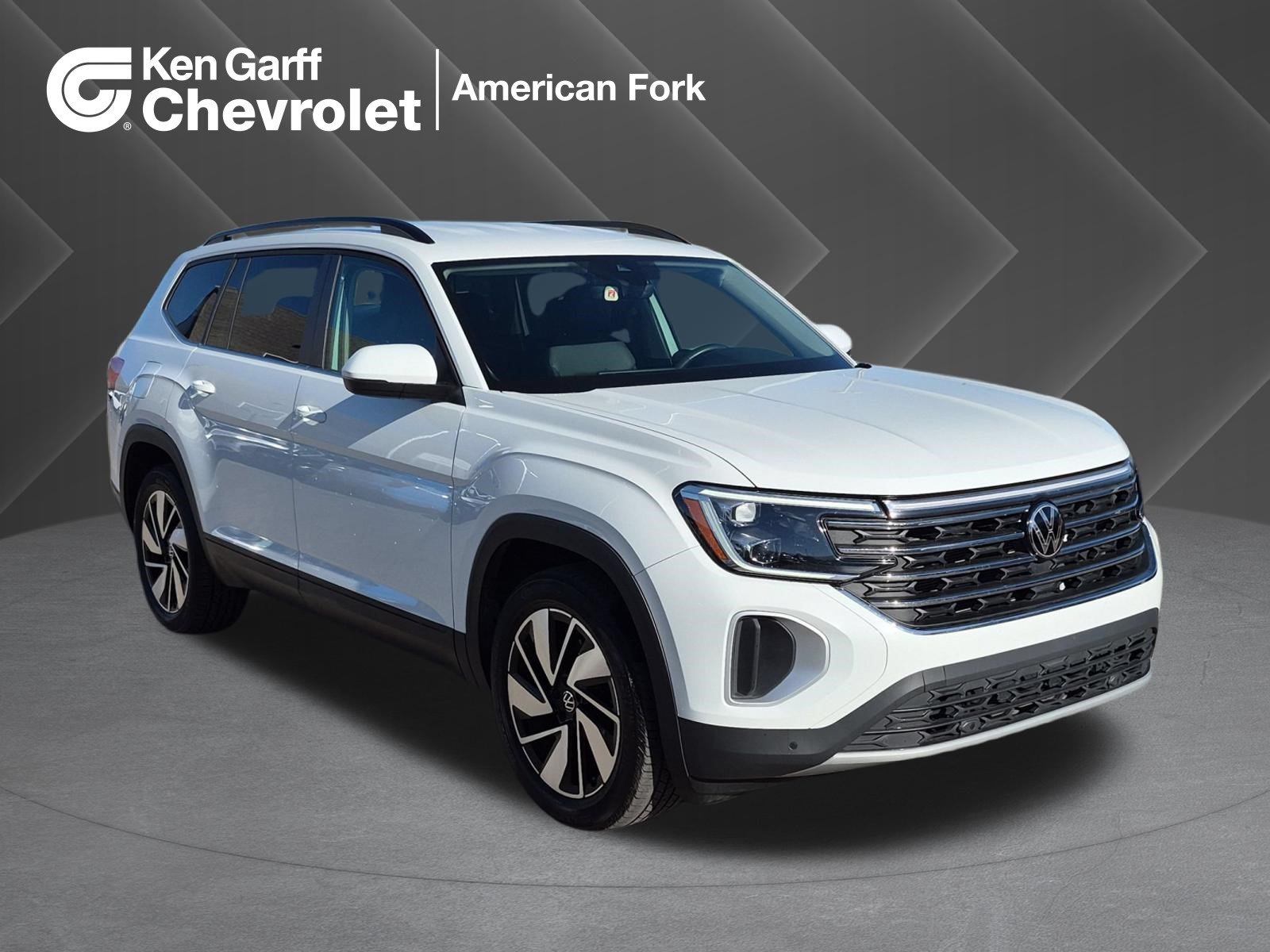 Used 2024 Volkswagen Atlas SE AWD/4WD image 1