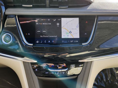 Used 2023 Cadillac XT6 Premium Luxury image 27