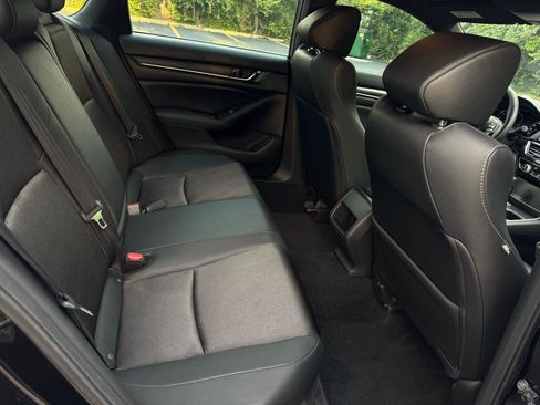 Used 2019 Honda Accord Sport image 19