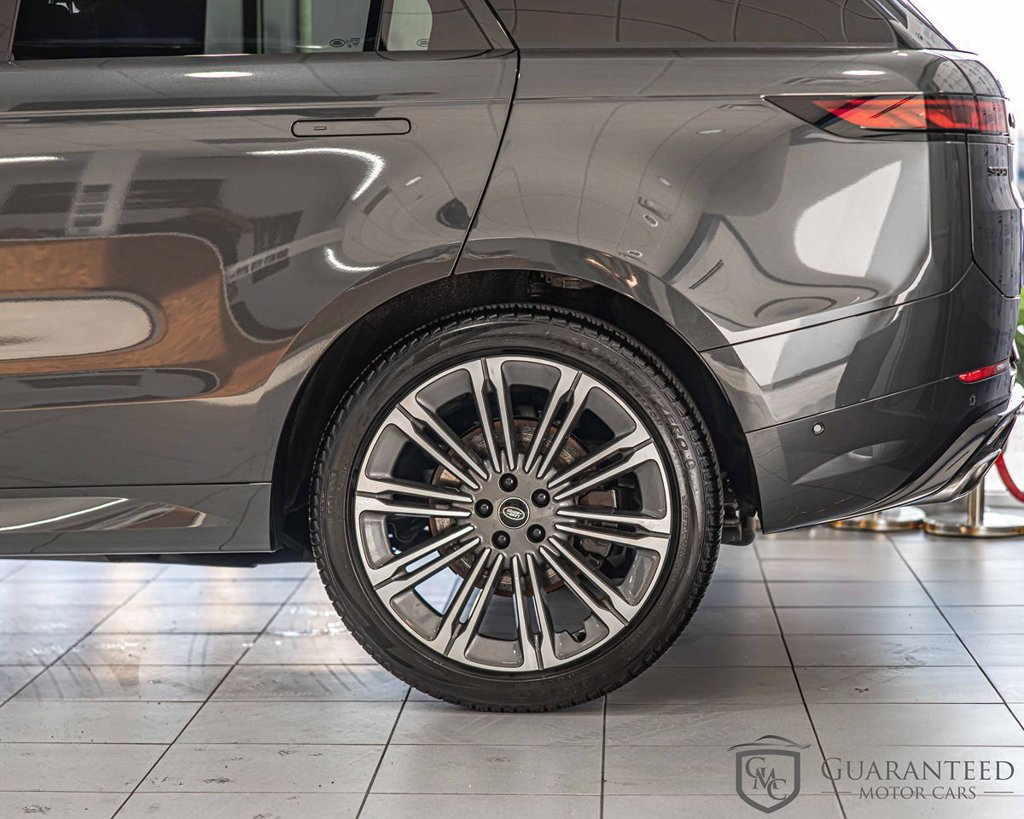 Used 2024 Land Rover Range Rover Sport Dynamic SE AWD/4WD image 8