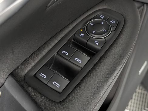 Used 2022 Cadillac XT5 Premium Luxury w/ Technology Package FWD image 27