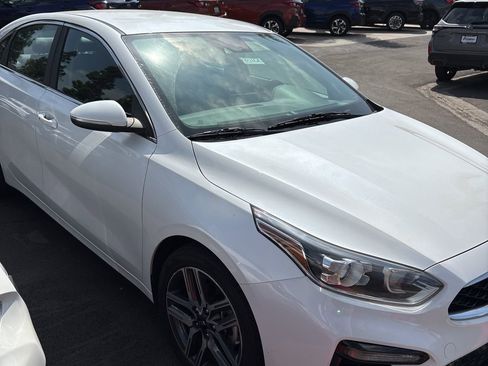 Used 2019 Kia Forte EX image 1