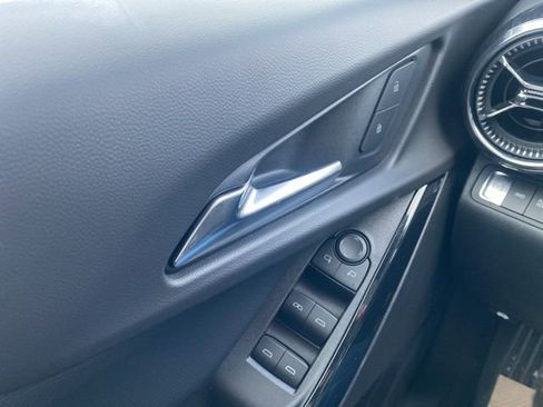 New 2026 Chevrolet Equinox LT w/ Convenience Package II image 17