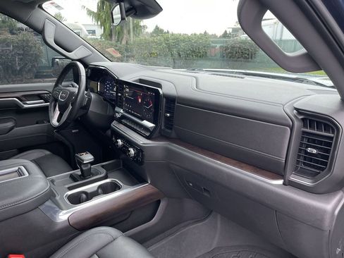 Used 2022 GMC Sierra 1500 SLT w/ SLT Convenience Package image 29