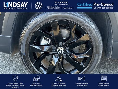 Used 2023 Volkswagen Taos SE w/ Panoramic Sunroof Package image 8