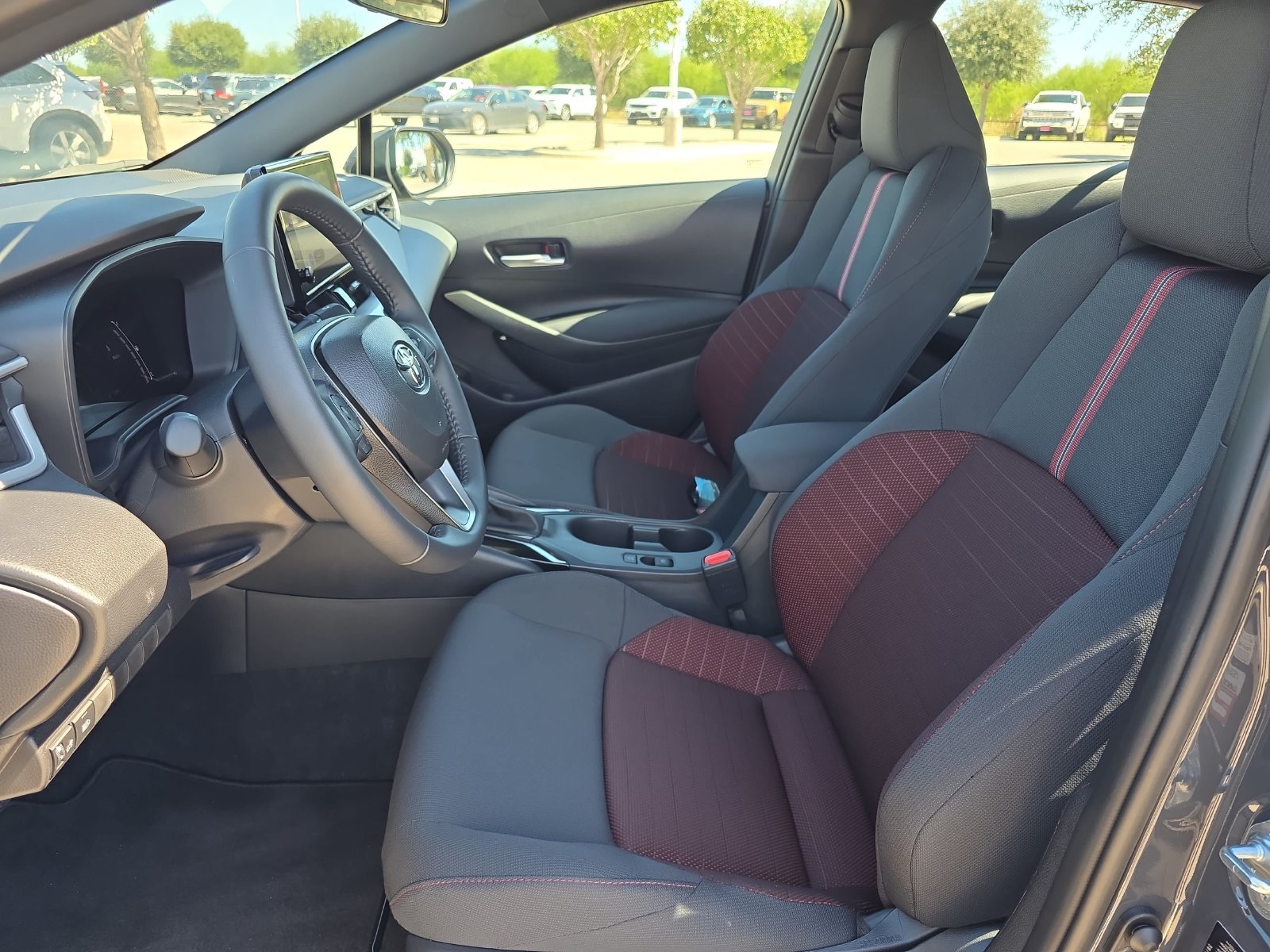 Used 2026 Toyota Corolla SE FWD image 12