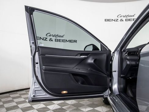 Used 2021 Toyota Camry XSE w/ Carpet Mat Package (TMS) image 20