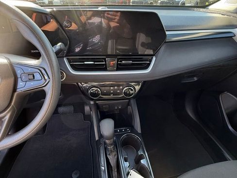 Used 2024 Chevrolet TrailBlazer LT image 9