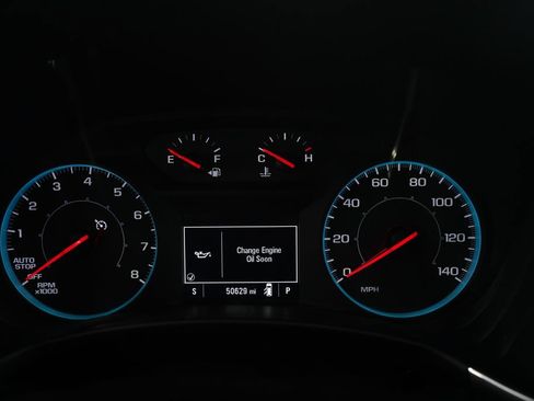 Used 2019 Chevrolet Equinox LS FWD image 2