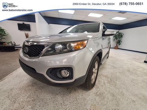 Used 2012 Kia Sorento LX w/ Convenience Pkg FWD image 3