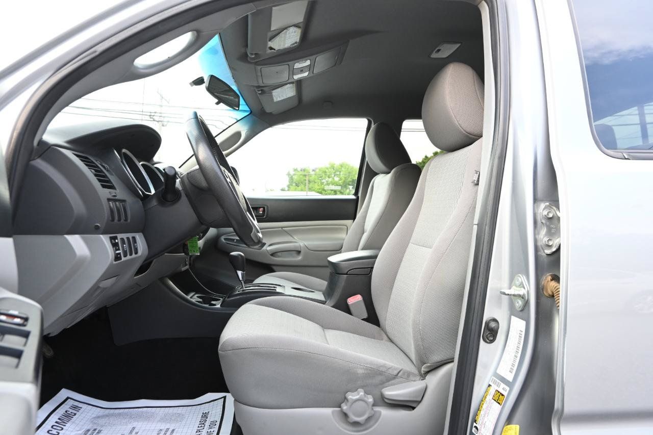 Used 2014 Toyota Tacoma 4x4 Double Cab w/ Convenience Package image 12