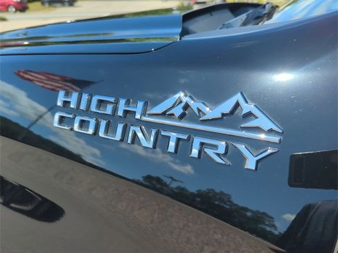 Certified 2022 Chevrolet Silverado 1500 High Country w/ High Country Premium Package image 32