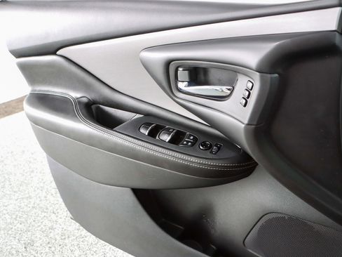 Used 2020 Nissan Murano SL w/ Cargo Package image 21