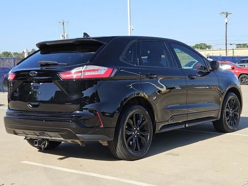 Used 2024 Ford Edge SE w/ Black Appearance Package AWD/4WD image 8