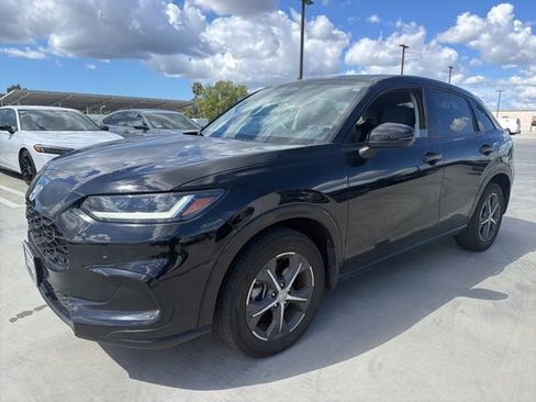 Used 2024 Honda HR-V EX-L image 3