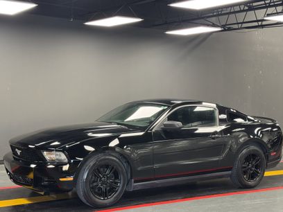 Used 2012 Ford Mustang 2dr Cpe V6 Premium