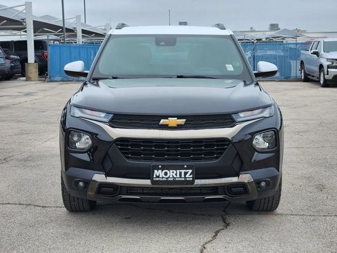 Used 2023 Chevrolet TrailBlazer ACTIV FWD image 2