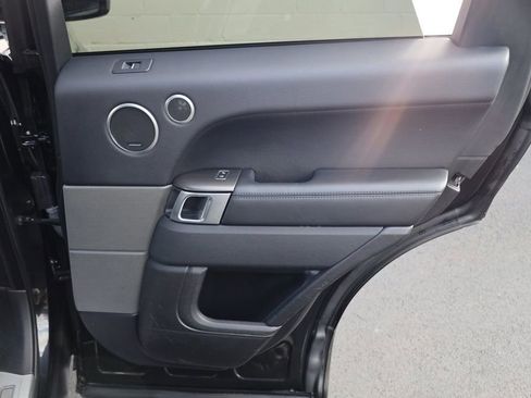 Used 2016 Land Rover Range Rover Sport HST image 19