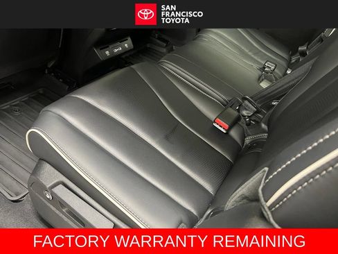 Used 2024 Acura MDX SH-AWD w/ Advance Package image 16