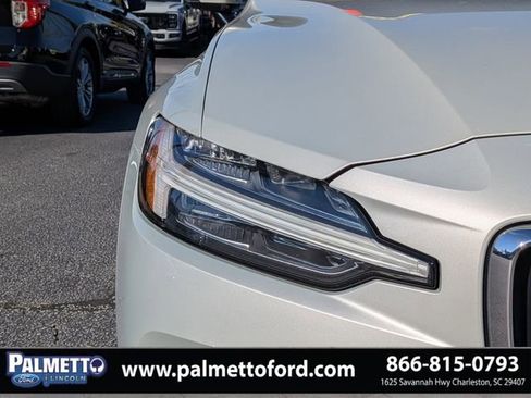 Used 2020 Volvo S60 T5 Momentum w/ Protection Package image 9