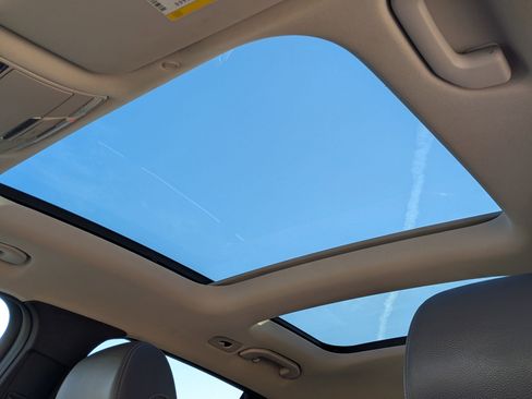 Certified 2021 Mercedes-Benz GLC 300 4MATIC image 30