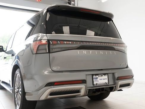 Used 2025 INFINITI QX80 Sensory AWD/4WD image 13