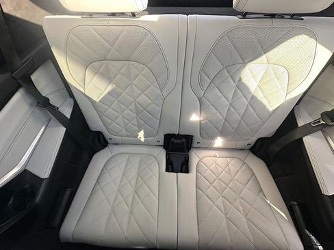 Certified 2025 BMW X7 xDrive40i image 20