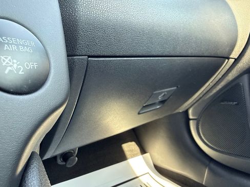 Used 2013 Nissan 370Z Touring w/ Sport Pkg RWD image 20