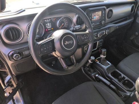 Used 2021 Jeep Wrangler Unlimited Sport AWD/4WD image 7