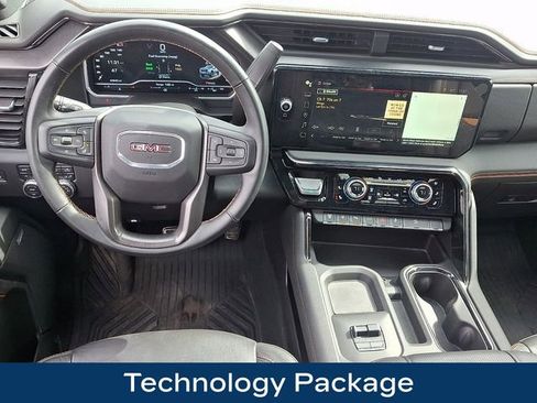 Used 2024 GMC Sierra 2500 AT4 w/ AT4 Premium Plus Package image 3