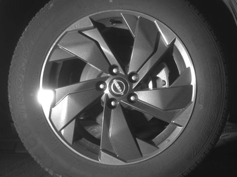 Used 2025 Nissan Rogue SV AWD/4WD image 13
