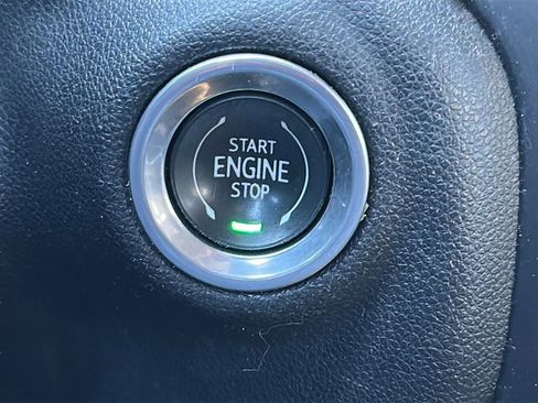Used 2019 GMC Sierra 1500 Denali w/ Denali Ultimate Package AWD/4WD image 24