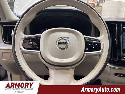 Used 2024 Volvo XC60 B5 Plus image 14