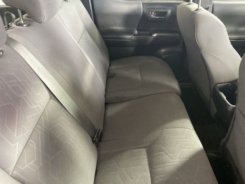 Used 2019 Toyota Tacoma TRD Off-Road AWD/4WD image 24