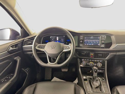Used 2022 Volkswagen Jetta SE FWD image 21